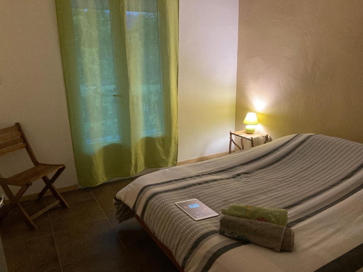 Au Coeur De La Cascade Biberon Bed & Breakfast La Plaine des Palmistes Luaran gambar
